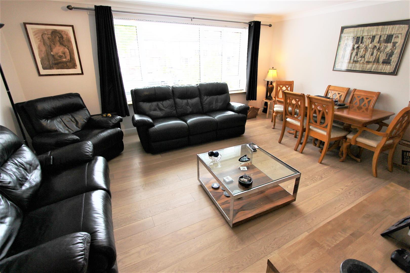 Park House, Winchmore Hill, N21. Homelink Lettings & Estates Estate